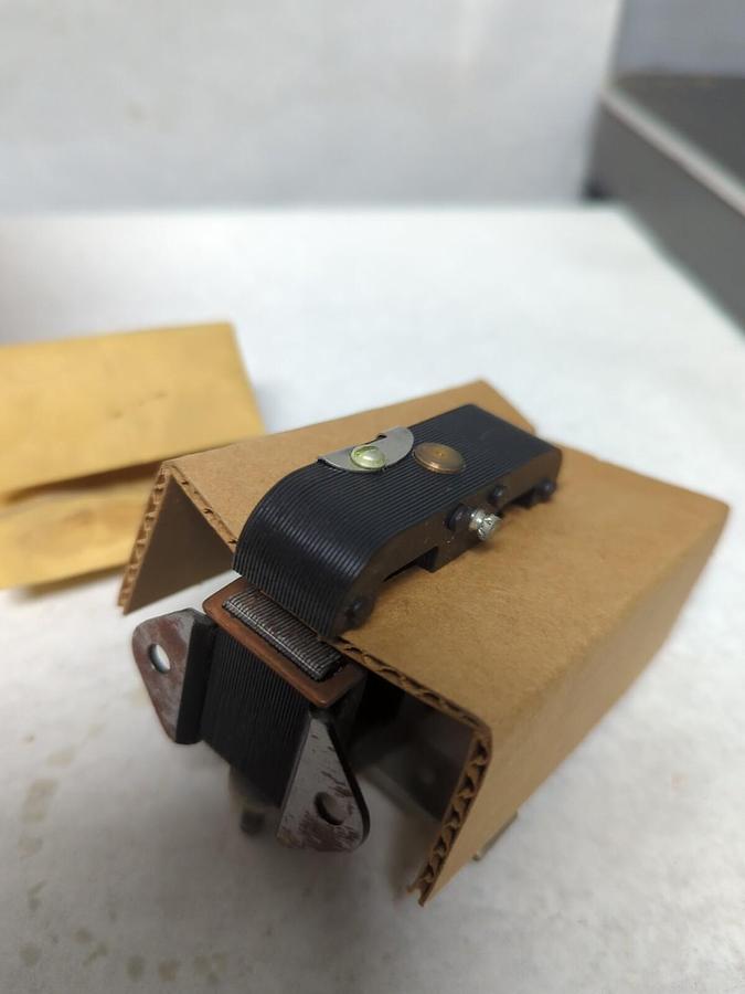 CLARK,KPM-9,SERVICE KIT CONTACT MAGNET ARMATURE ASSEMBLY NOS