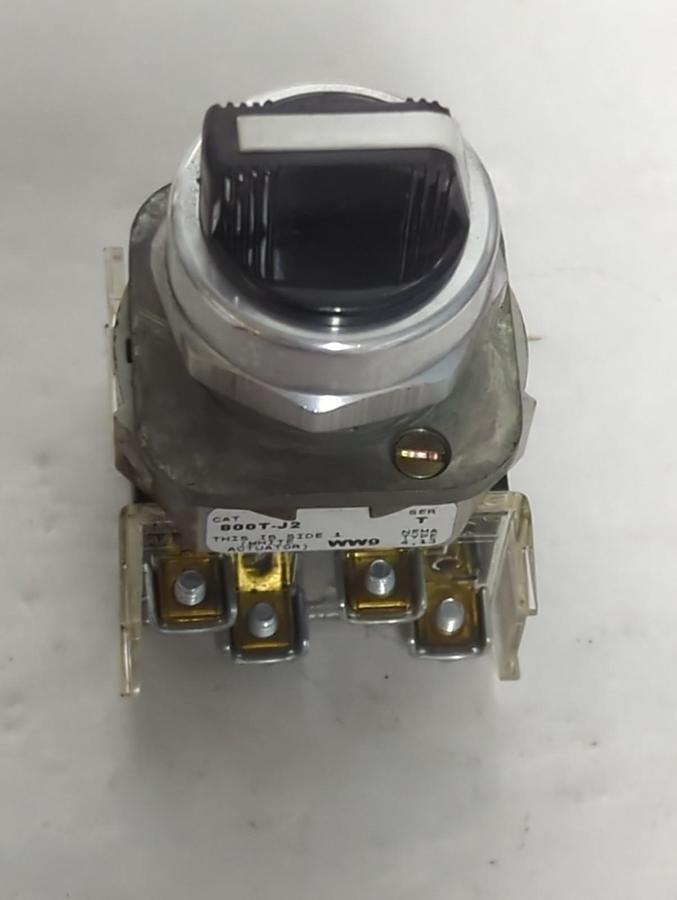 Used ALLEN BRADLEY,800T-J2,SERIES T SELECTOR SWITCH PRE-OWNED
