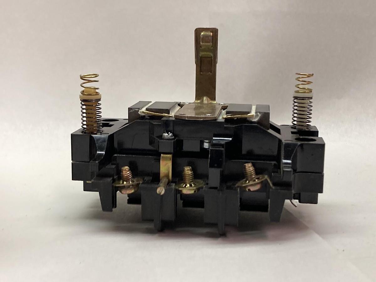 Gould Telemecanique,G223D,Size 2 3-Pole Carrier Assembly