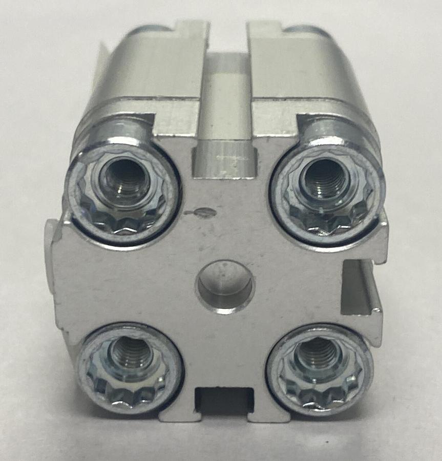 FESTO,ADVU-20-15-P-A,COMPACT CYLINDER NEW NO BOX