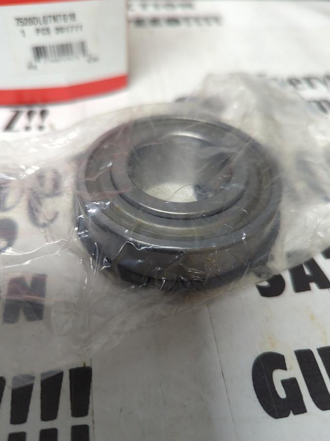 NICE,7520 DLGTNTG18,DOUBLE SHIELDED BALL BEARING W/SNAP RING 1-1/4 IN BORE NOS