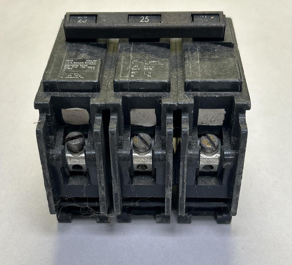 Used ITE,QP325,CIRCUIT BREAKER 25A 120/240V 3P