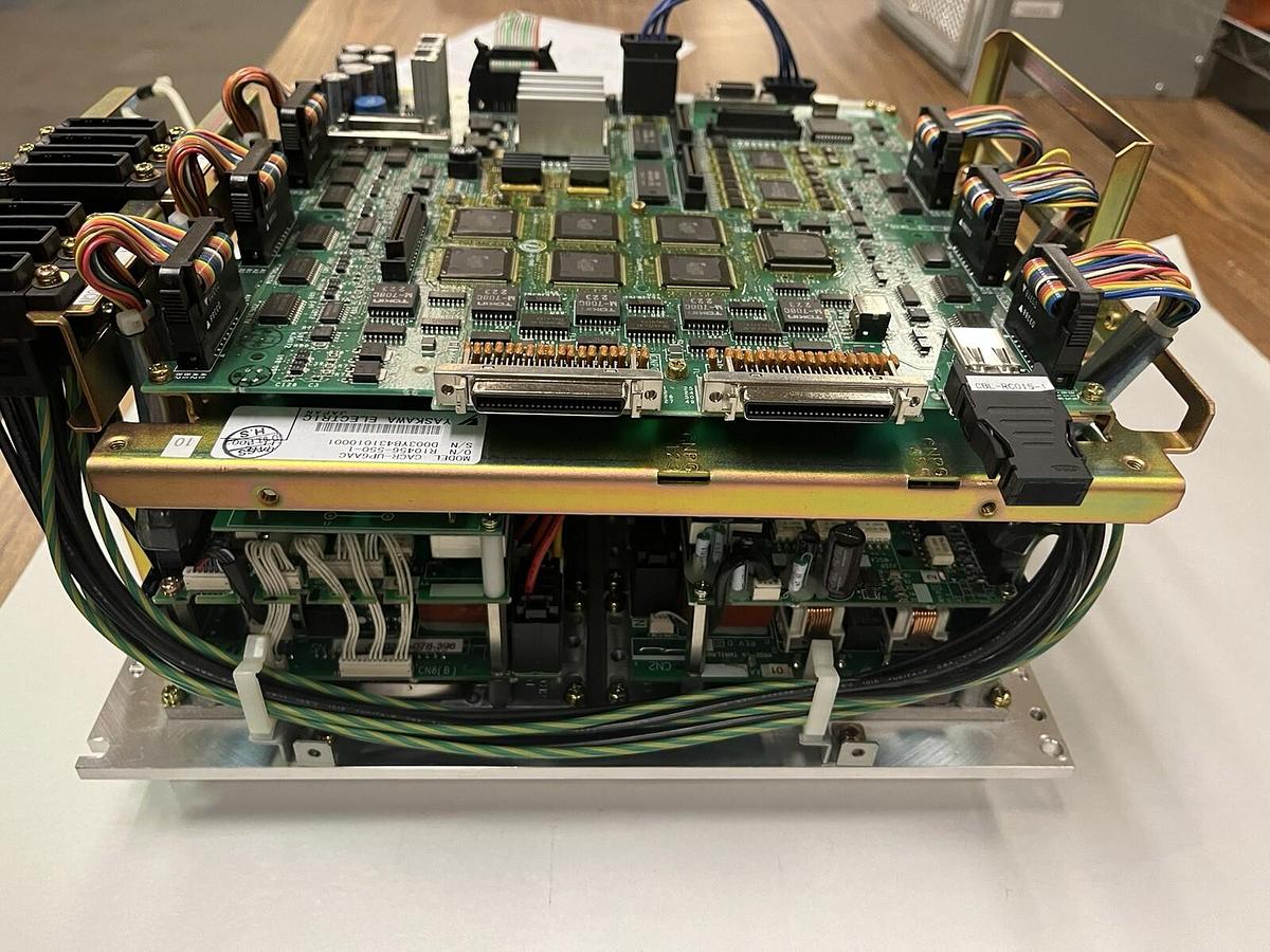 Used YASKAWA,CACR-UP6AAC,SERVO DRIVE