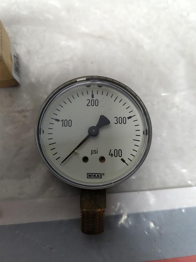 WIKA,4253175,GAUGE 400PSI 2-1/2 IN FACE 1/4 IN NPT BOTTOM CONNECTION NOS