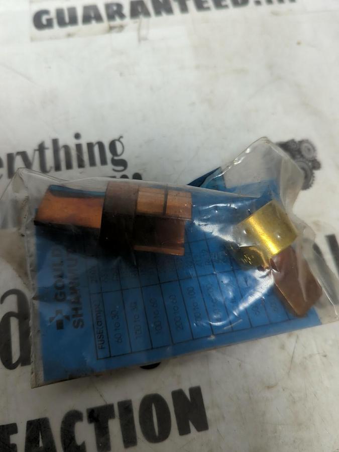 Used GOULD SHAWMUT,162,FUSE REDUCER 100A/250V TO 60A/250V-100A/600V TO 30A/600V NEW