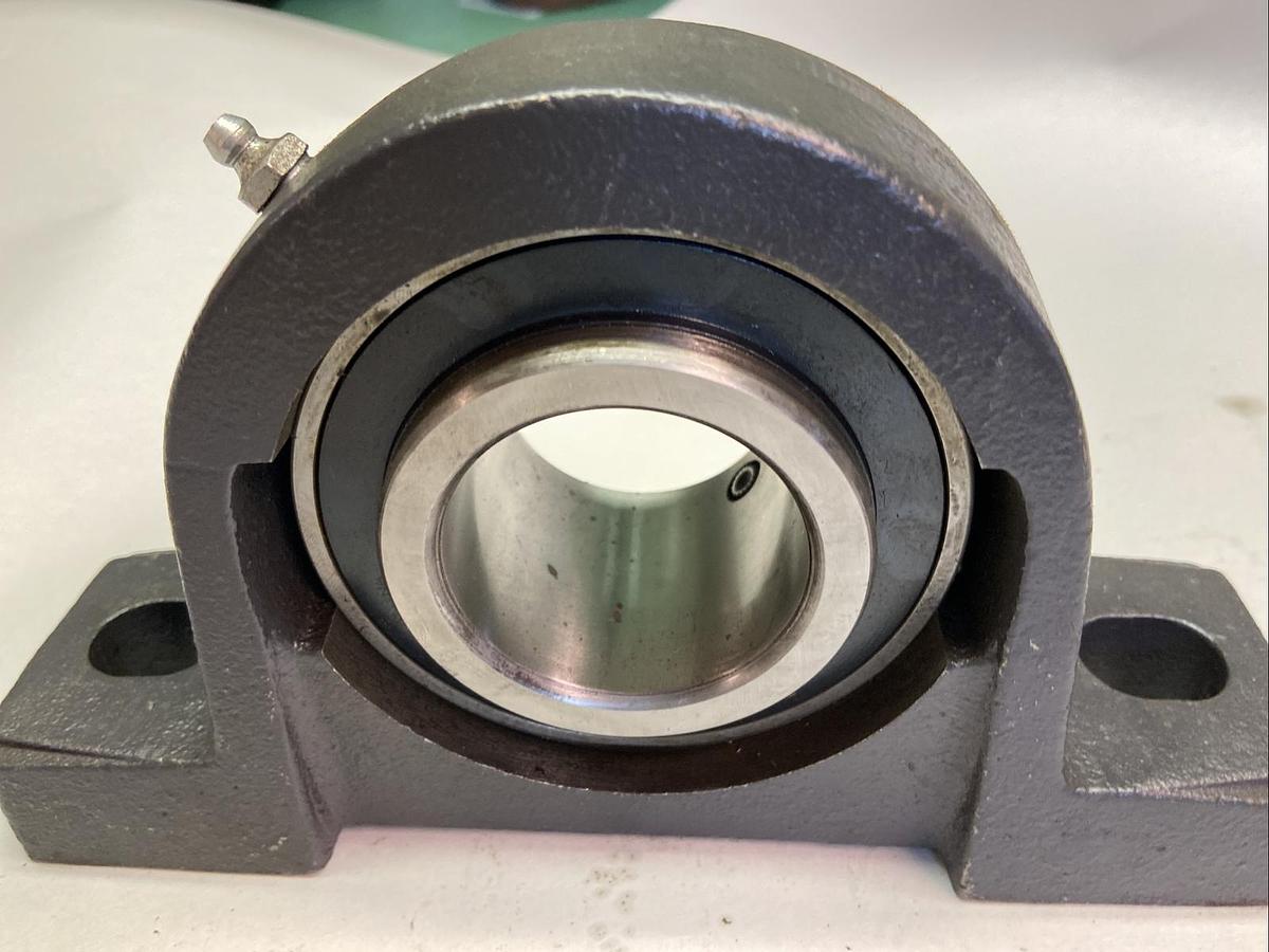 IPTCI ,UCP-211-32G,Pillow Block Bearing 2 INCH BORE