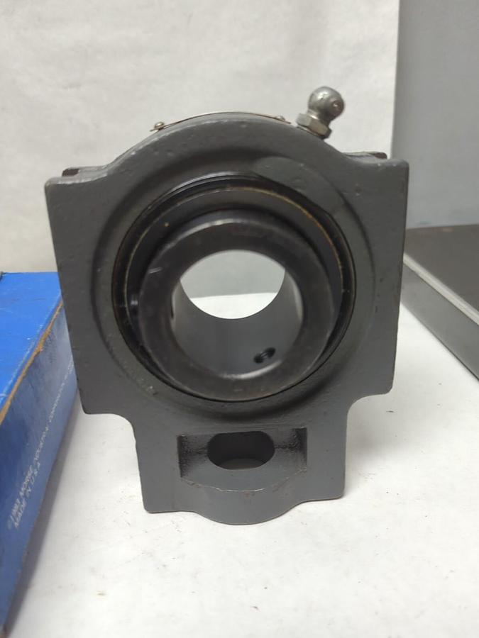 SEALMASTER,MST-27,TAKE-UP BEARING 1-11/16 INCH BORE NOS