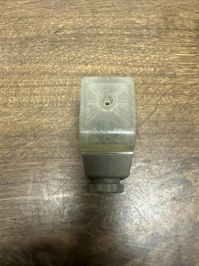 Hydac,GDME,Coil Connector Solenoid Indicator Light  NOS