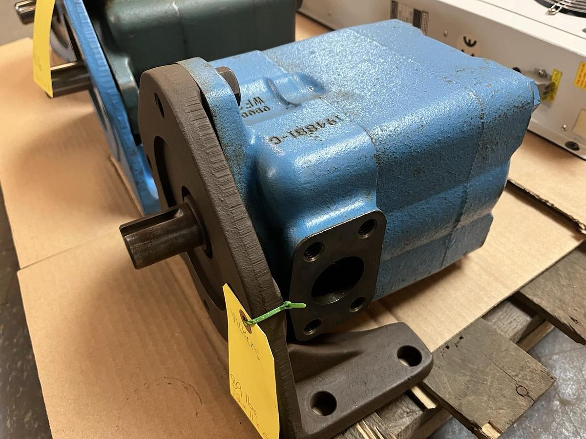 Used VICKERS,45V42A-1A22R,HYDRAULIC VANE PUMP