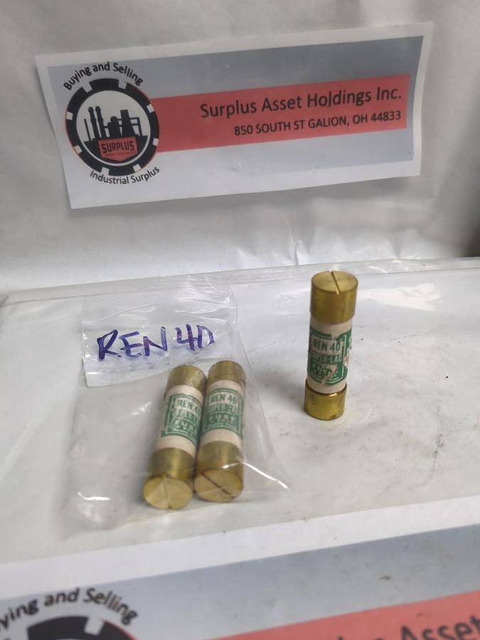COOPER BUSSMANN,REN-40,SUPER-LAG RENEWABLE FUSE 40 AMP LOT OF 3 PRE-OWNED
