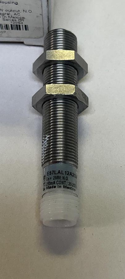 EATON,E57LAL12A2SA,INDUCTIVE SENSOR NOS