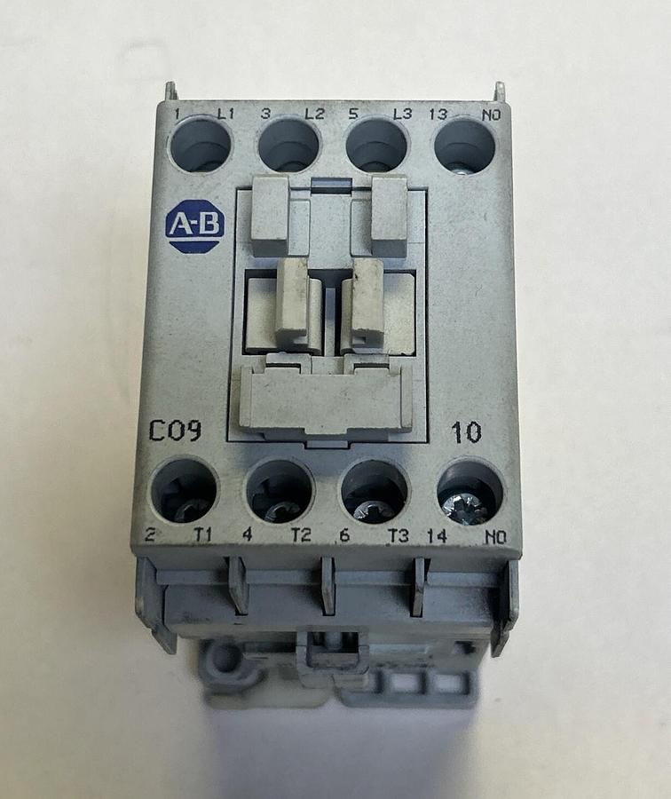 Used ALLEN BRADLEY,100-C0910,CONTACTOR
