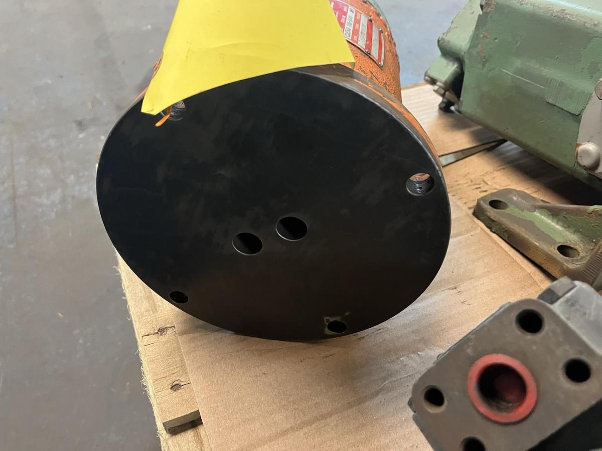 Used LINCOLN MACHINE,C12703,HYDRAULIC DISTRIBUTOR CYLINDER
