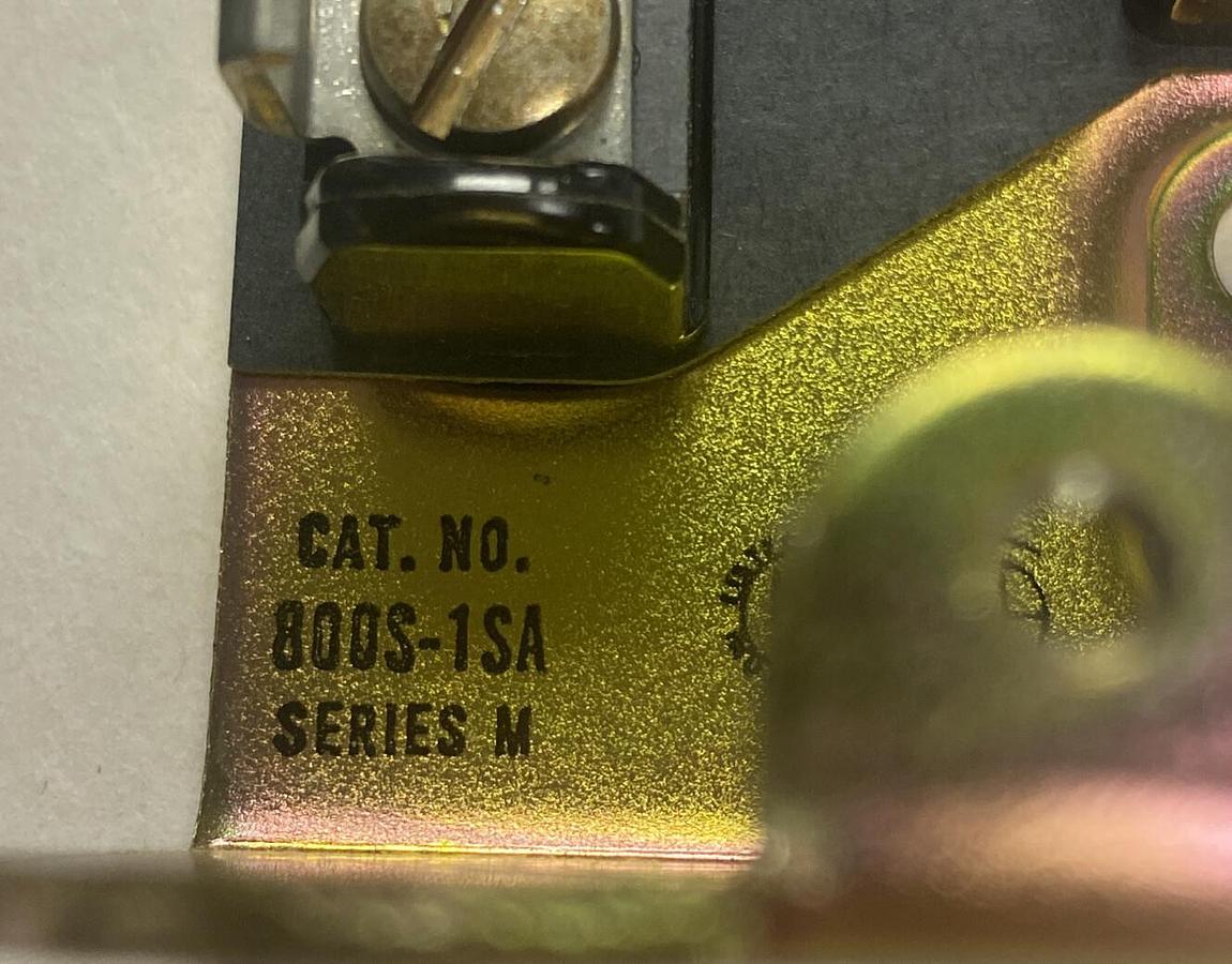 ALLEN BRADLEY,800S-1SA,RED STOP PUSHBUTTON NEW NO BOX