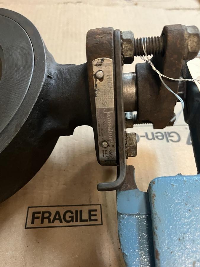 Used JAMESBURY,CF810,BUTTERFLY VALVE 6" CLASS 150