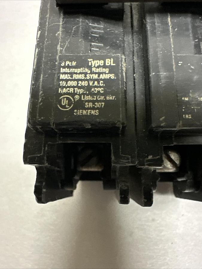Used Siemens,B330,3 Pole 30 Amp Bolt On Circuit Breaker Type BL
