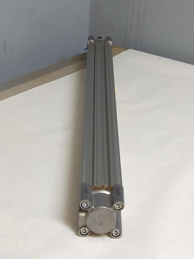 SMC,CP6SDB40-580,PNEUMATIC CYLINDER 145 PSI NOS