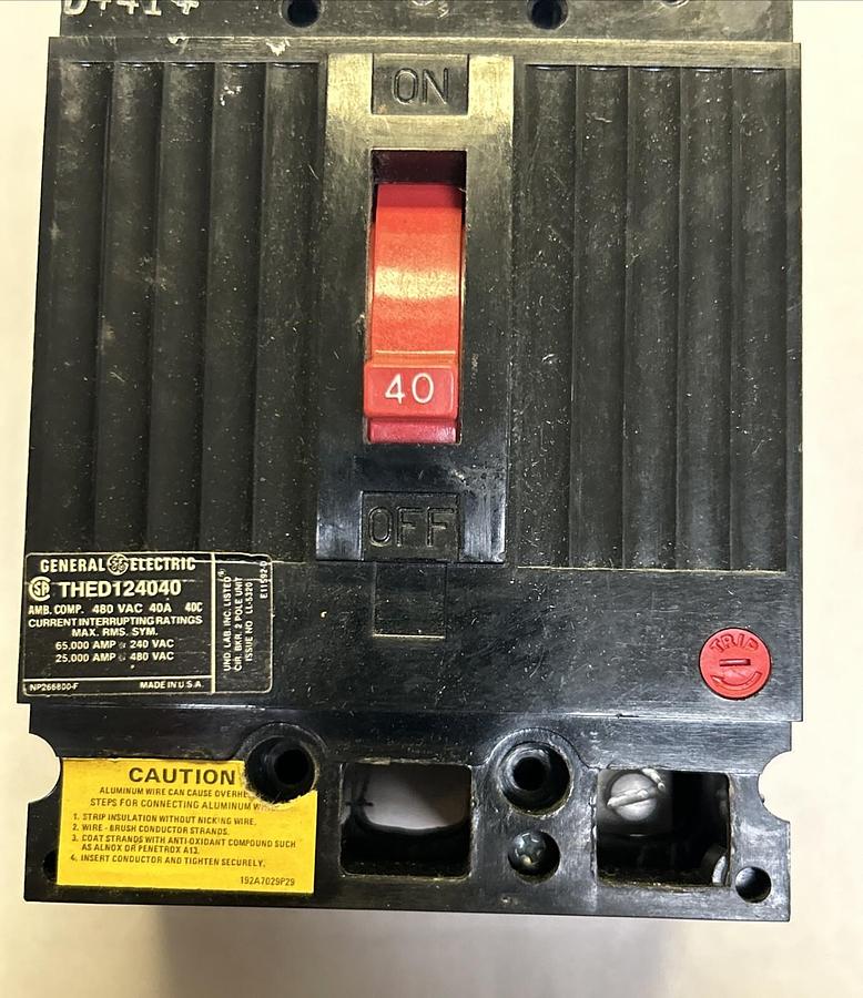 Used GENERAL ELECTRIC,THED124040,CIRCUIT BREAKER 40A 480V 2P