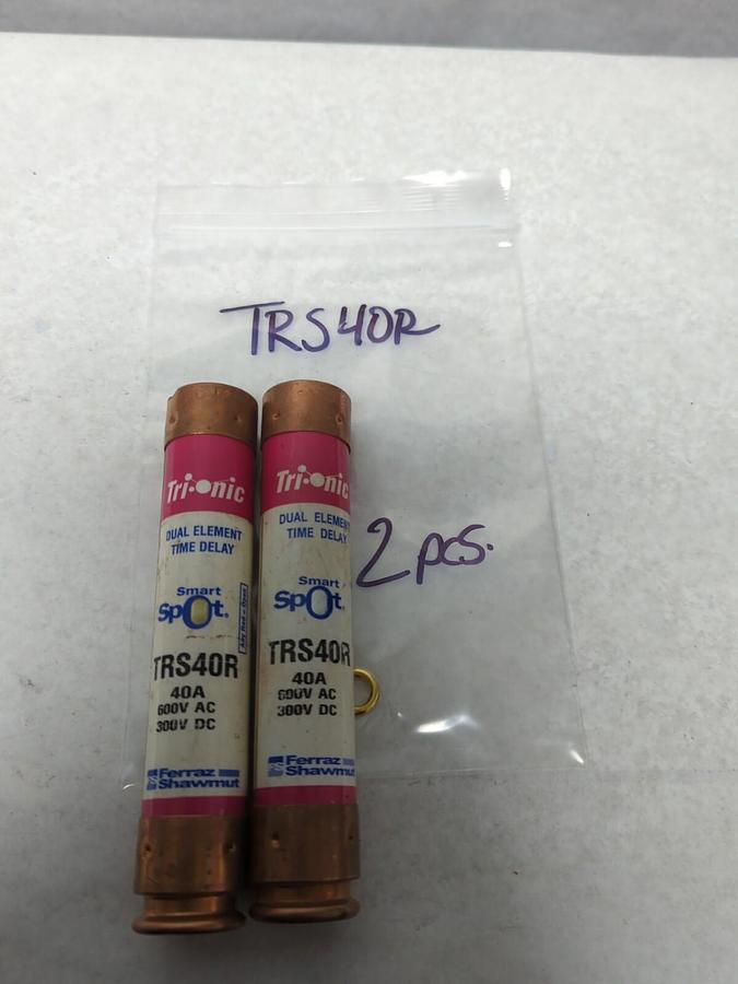 Used FERRAZ SHAWMUT,TRS40R,SMART SPOT 40 AMP FUSE LOT OF 2 PRE-OWNED