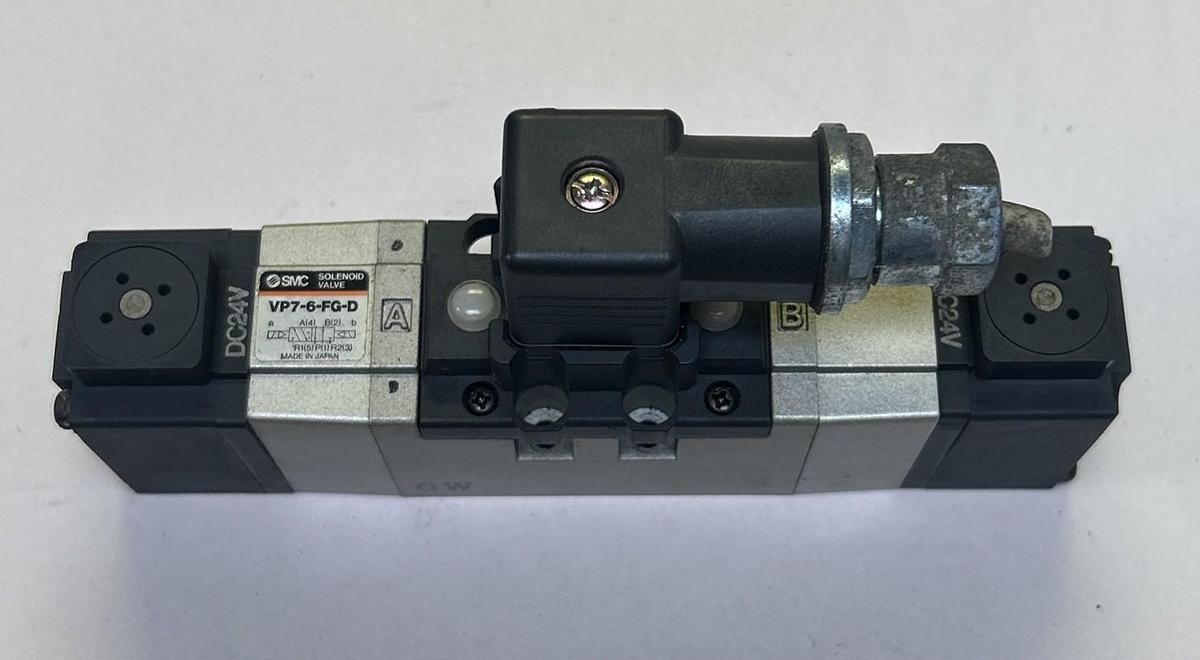 Used SMC,VP7-6-FG-D,SOLENOID VALVE