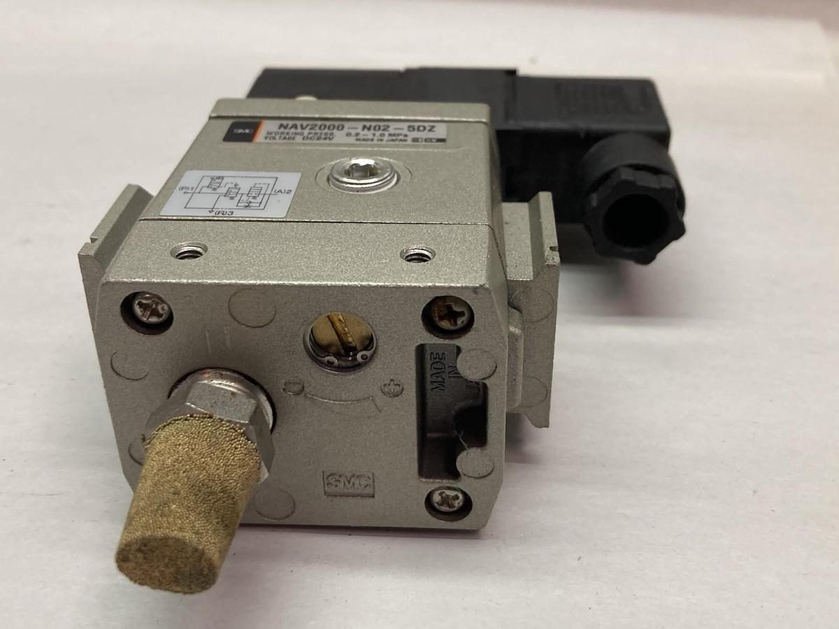 SMC,NAV2000-N02-5DZ,Soft Start-Up Valve 0.2-1.0MPa, 1/4 Inch NPT 24VDC Coil