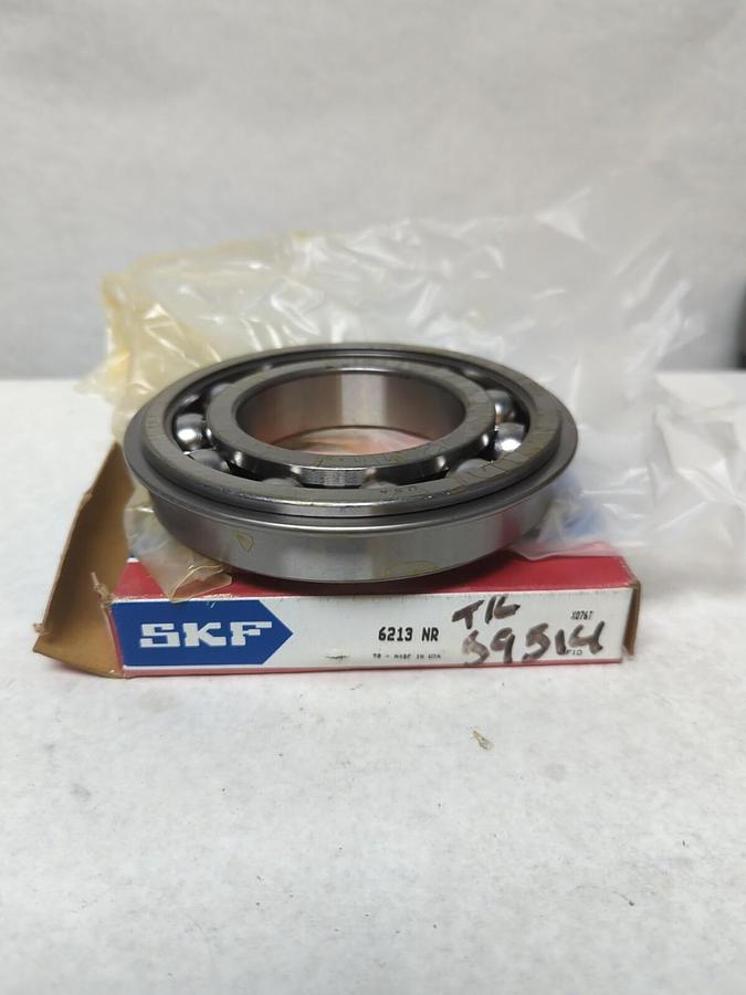 SKF,6213 NR,DEEP GROOVE BALL BEARING WITH SNAP RING NOS