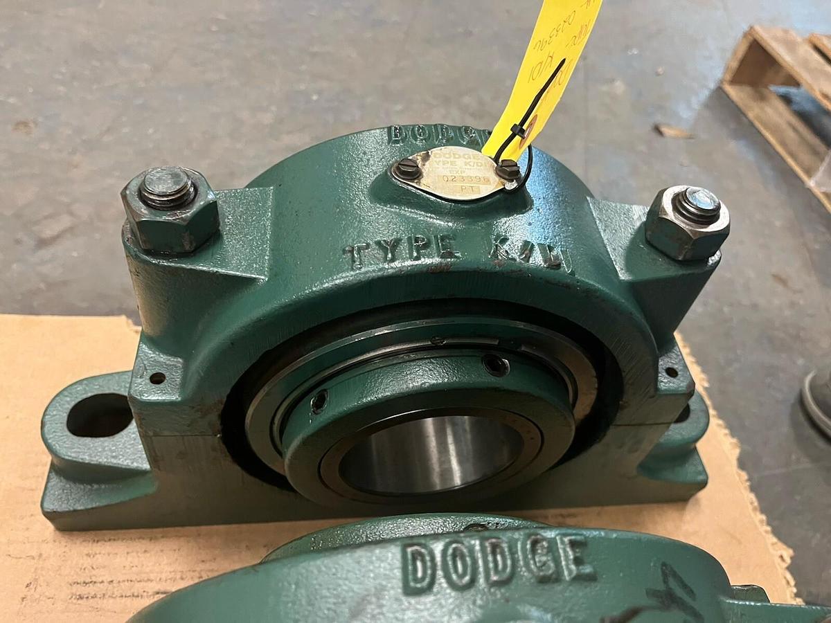 Used DODGE,023396,PILLOW BLOCK BEARING 3-7/16" BORE P2B-DI-307RE