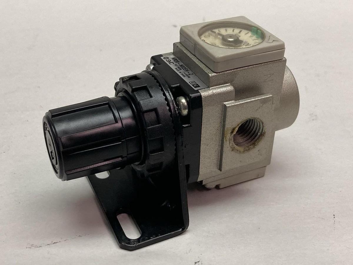 Used SMC,SR20-N02EH-Z,Pressure Regulator 7~125 PSI