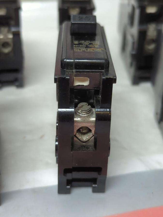 Used I.T.E,BQ1-B020,CIRCUIT BREAKER 1-POLE 20 AMP LOT OF 6 PRE-OWNED