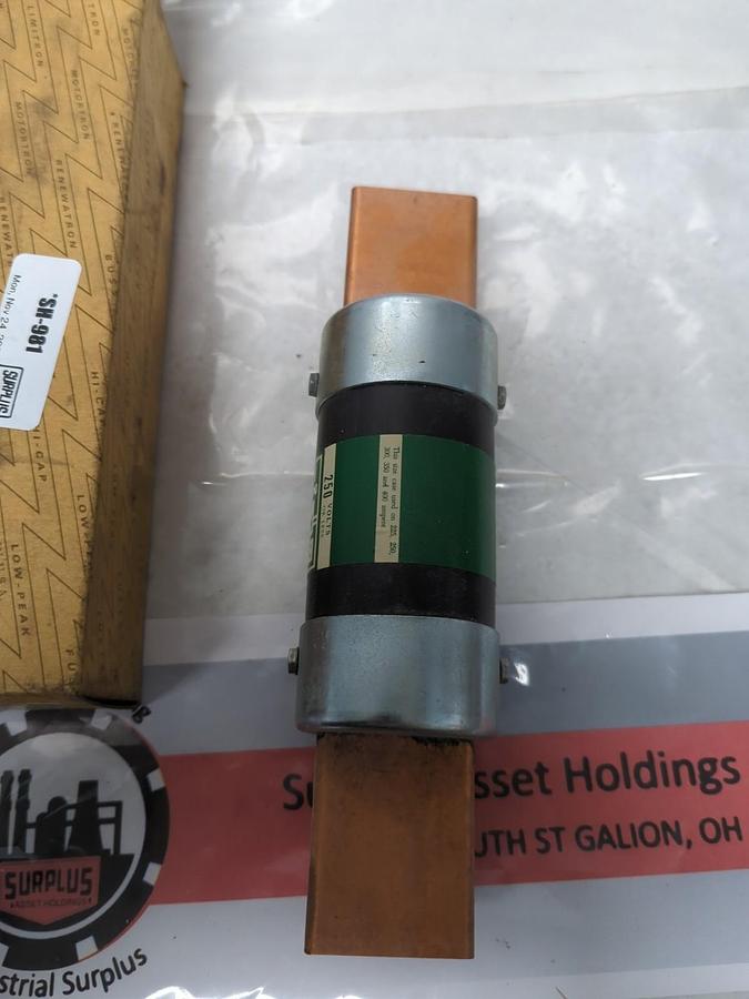 COOPER BUSSMANN,NON-400,ONE TIME FUSE 400 AMP NOS