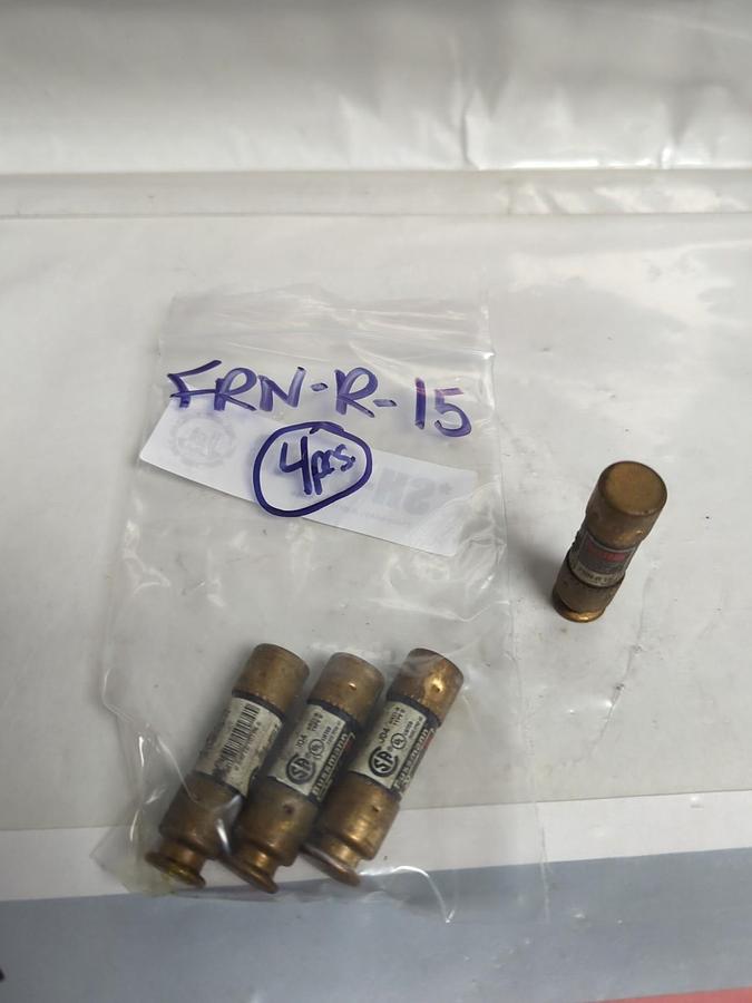 Used COOPER BUSSMANN,FRN-R-15,FUSETRON 15 AMP FUSE LOT OF 4 PRE-OWNED
