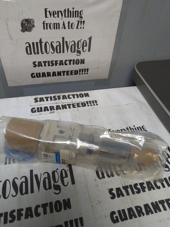 SMC,AW30-N03DH-Z-A,PNEUMATIC FILTER/REGULATOR 7-100 PSI 3/8  NPT NOS