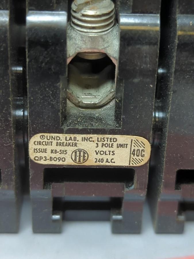 Used SIEMENS,Q3090,CIRCUIT BREAKER 90 AMP 3-POLE LOT OF 3 PRE-OWNED