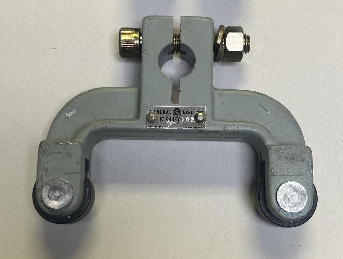 Used GENERAL ELECTRIC,IC9445Y102,FORKED ROLLER LIMIT SWITCH ARM LOT OF 3