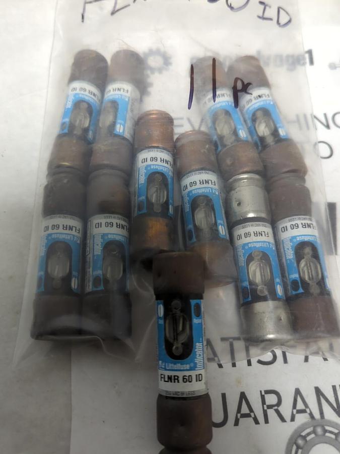 LITTELFUSE,FLNR60ID,INDICATOR 60 AMP FUSE LOT OF 11 NOS