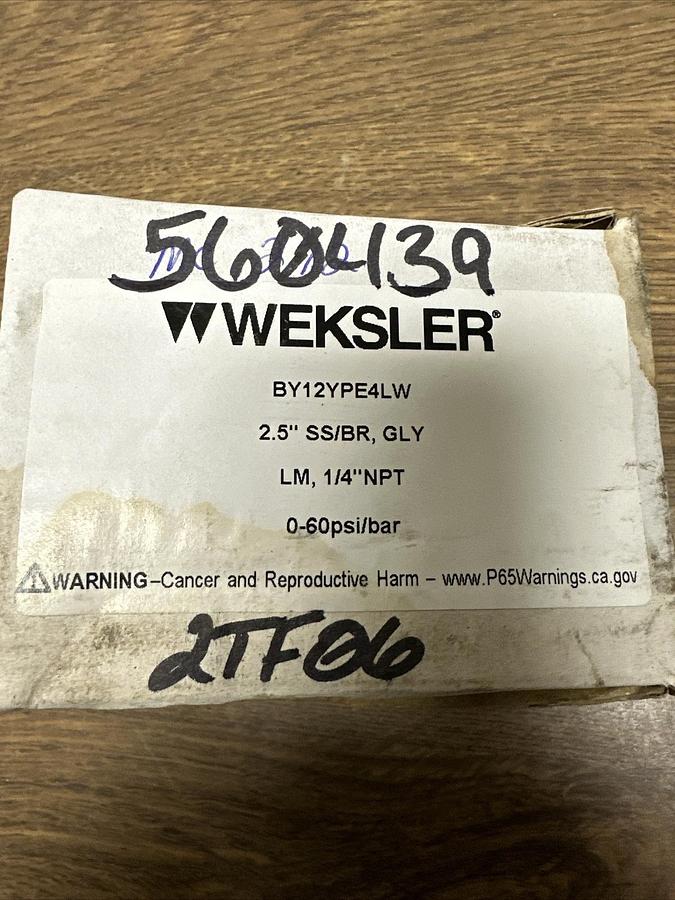 Weksler,BY12YPE4LW,0-60 PSI Filled Pressure Gauge