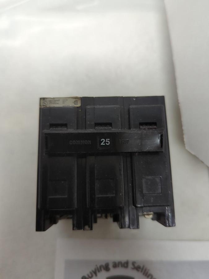 Used CUTLER-HAMMER,BAB3025H,CIRCUIT BREAKER 25 AMP 3-POLE PRE-OWNED