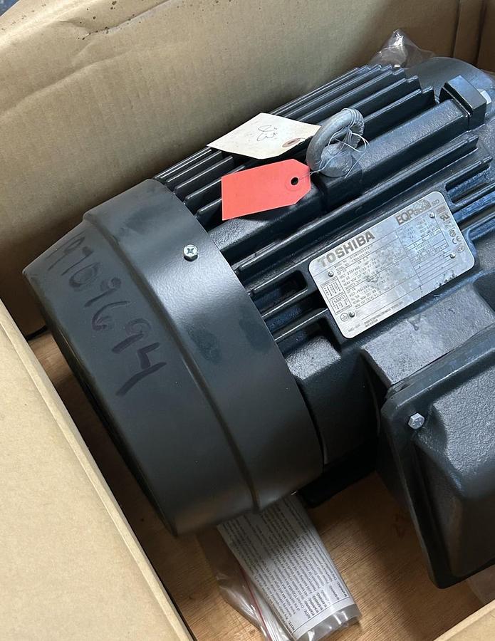 TOSHIBA,0104SDSR41A-P,MOTOR 10HP 1760RPM 230/460V 3PH 215T FRAME NOS
