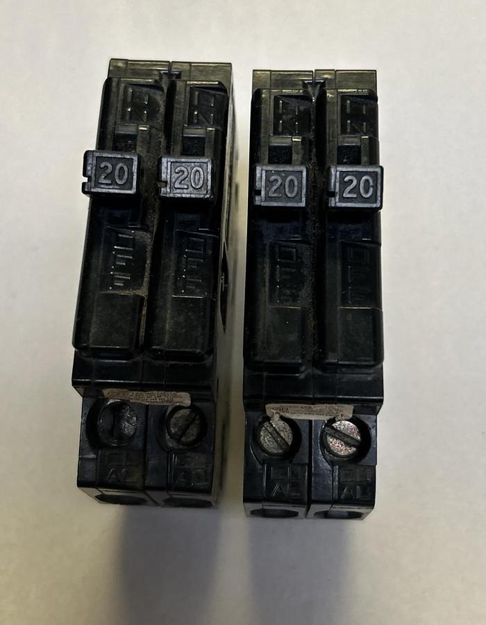 Used SYLVANIA,A220,TANDEM CIRCUIT BREAKER 20A 120/240V 2P LOT OF 2
