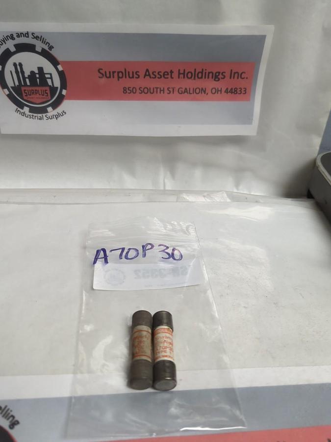 Used GOULD SHAWMUT,A70P30,AMP-TRAP 30 AMP FUSE LOT OF 2 PRE-OWNED