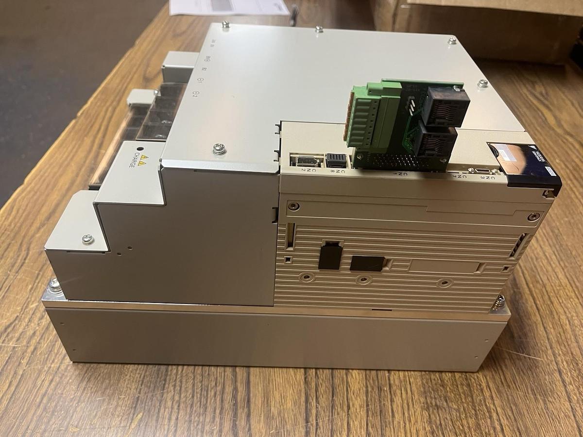 Used YASKAWA,SGDV-260D01A002000,SERVOPACK SERVO DRIVE 25.7A 7.5kW