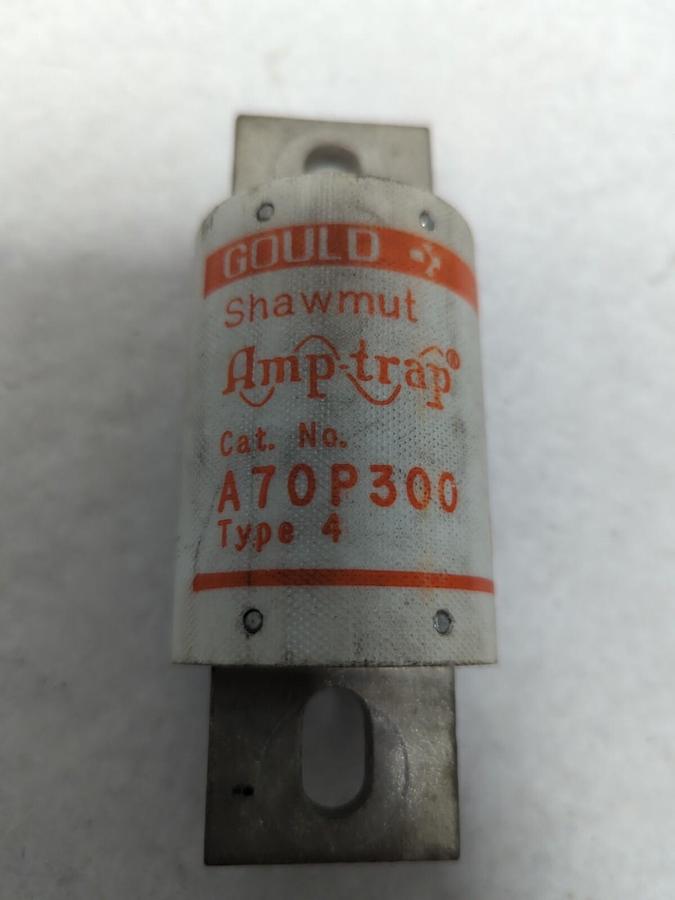 Used GOULD SHAWMUT,A70P300,AMP-TRAP 300 AMP FUSE PRE-OWNED