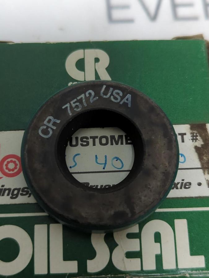 CHICAGO RAWHIDE,7572,OIL SEAL LOT OF 2 NOS