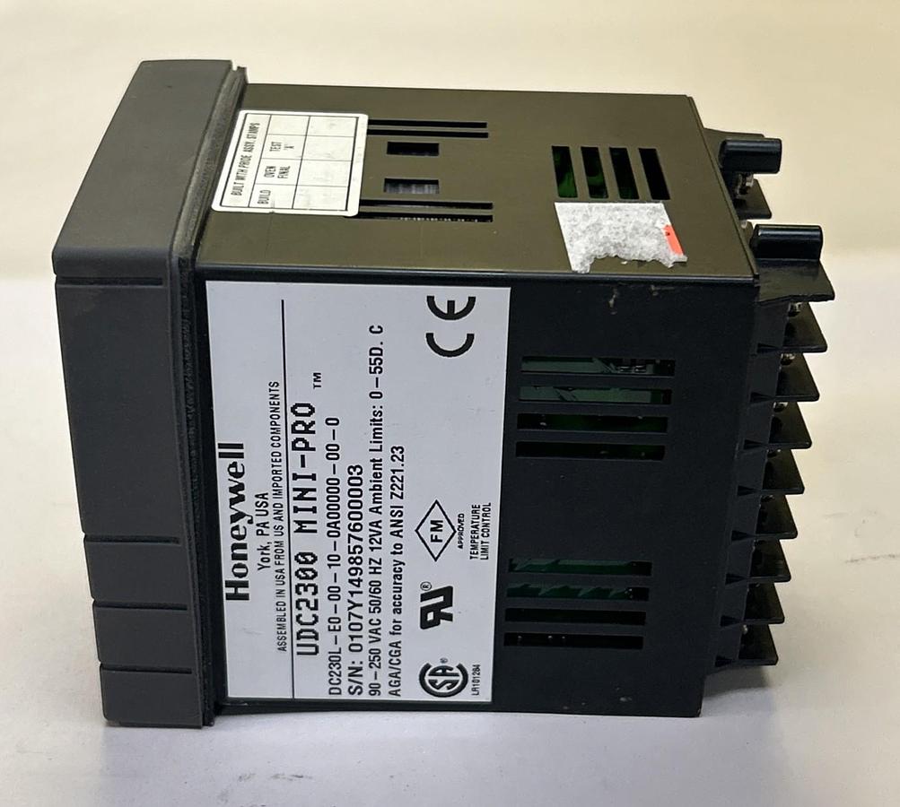 Used HONEYWELL,DC230L-E0-00-10-0A00000-00-0,TEMPERATURE / PROCESS CONTROLLER