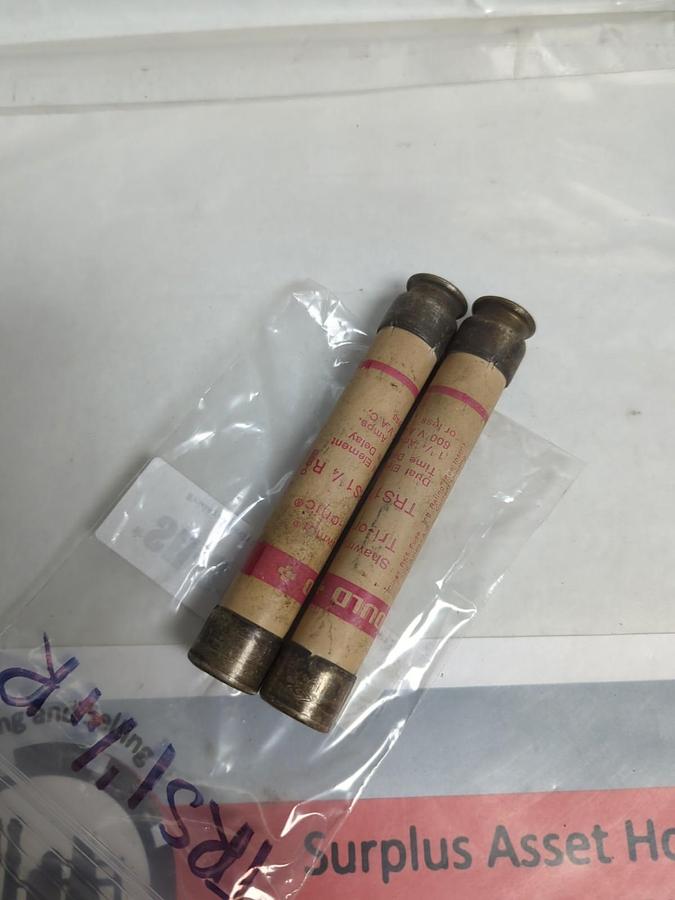 Used GOULD SHAWMUT,TRS-1-1/4R,TRI-ONIC 1-1/4 AMP FUSE LOT OF 2 PRE-OWNED