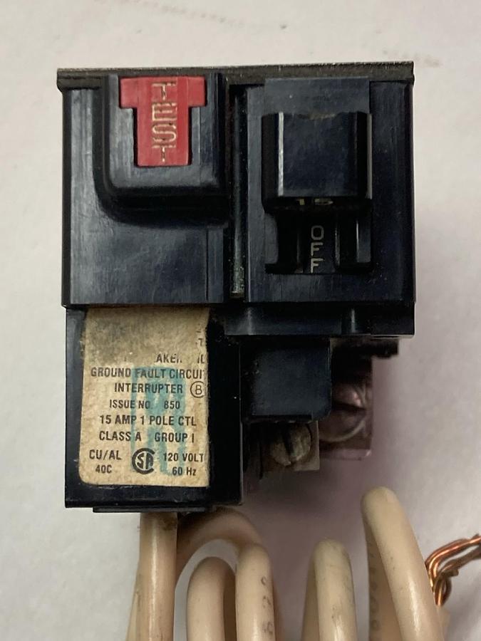 Used ITE,P115GF,1-Pole Pushmatic GFCI Circuit Breaker 15A 120V Class A