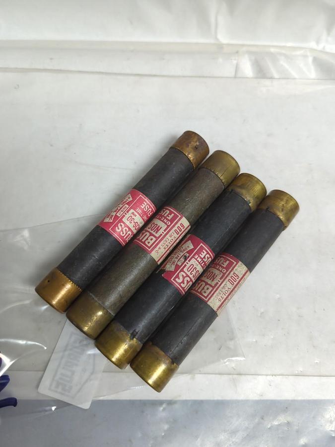 Used COOPER BUSSMANN,NOS 30,ONE-TIME 30 AMP FUSE LOT OF 4 PRE-OWNED