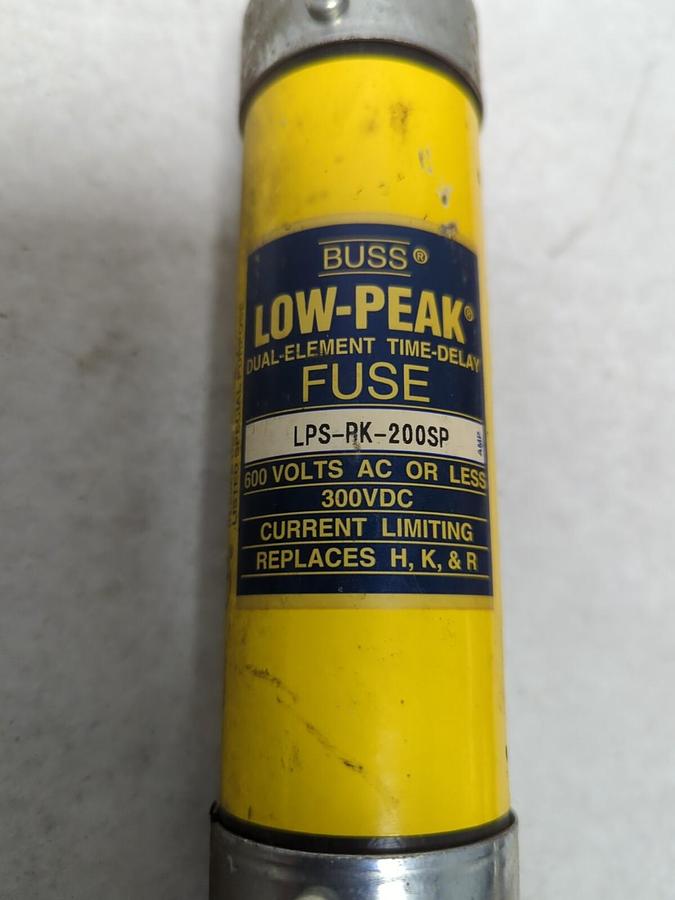 Used COOPER BUSSMANN,LPS-RK-200SP,LOW-PEAK 200 AMP FUSE PRE-OWNED