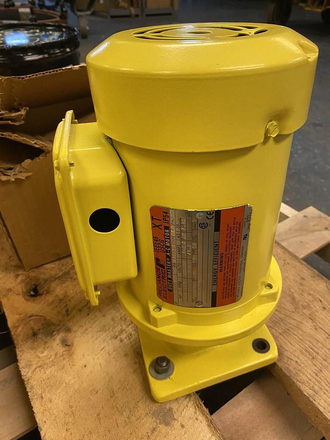 Used MILTON ROY,MBH161-8HPBCBM4SE-ST11NN11, 1/2HP 26GPH 220PSI