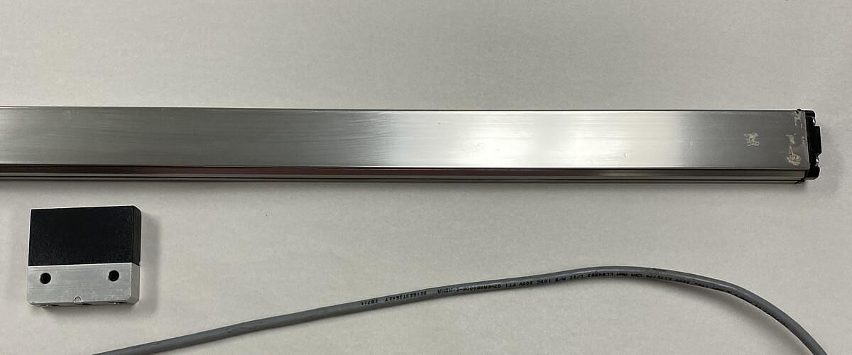 Used Ametek,955SV00190,Linear Position Sensor W/ Magnet